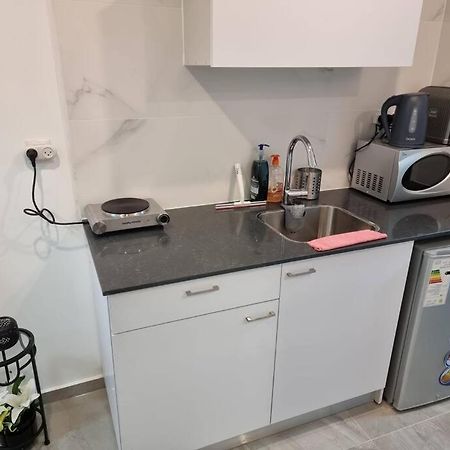 דירת זוּגַג מפנקת עם מרפסת משגעת ונוף למפרץ. Apartment Eilat Exterior foto